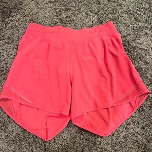 hotty hot high rise 4” shorts lip gloss